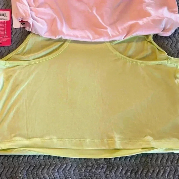 Forget Me Not Set of 2 XL Yogalicious Tank Tops (Tags were removed!) - Picture 10 of 13